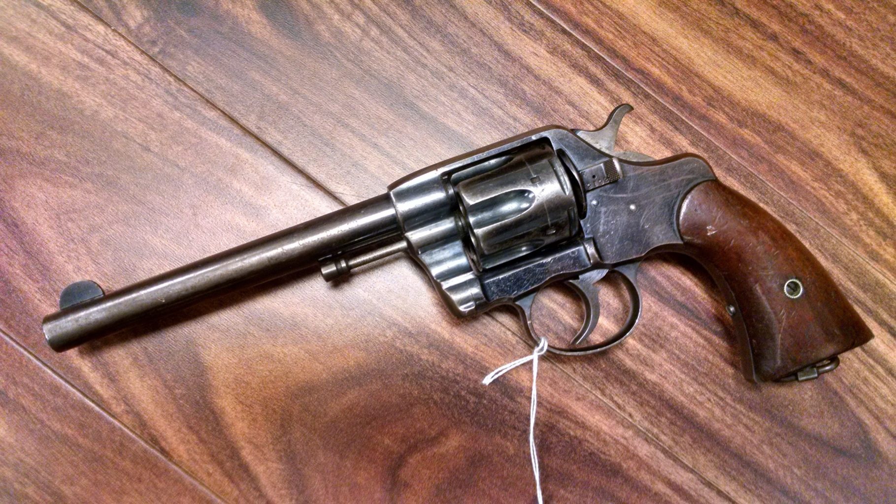 COLT DOUBLE ACTION MODEL 1894 .38 REVOLVER COLT DOUBLE ACTION MODEL 1894 .38 REVOLVER