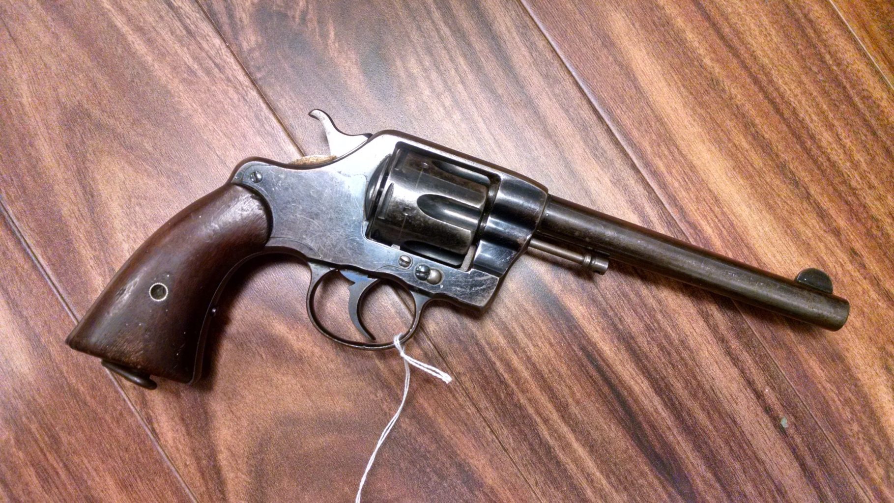COLT DOUBLE ACTION MODEL 1894 .38 REVOLVER COLT DOUBLE ACTION MODEL 1894 .38 REVOLVER