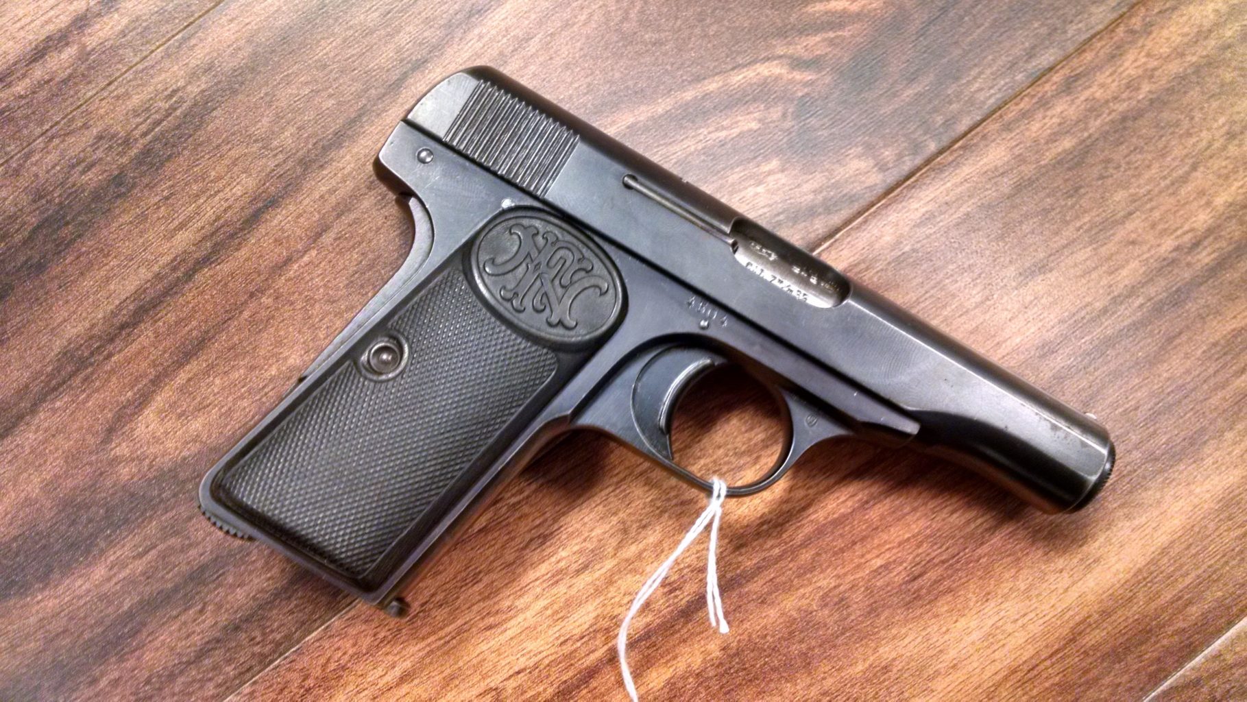 FNH 1910 BROWNING .32 ACP SEMI AUTO PISTOL FNH 1910 BROWNING .32 ACP SEMI AUTO PISTOL